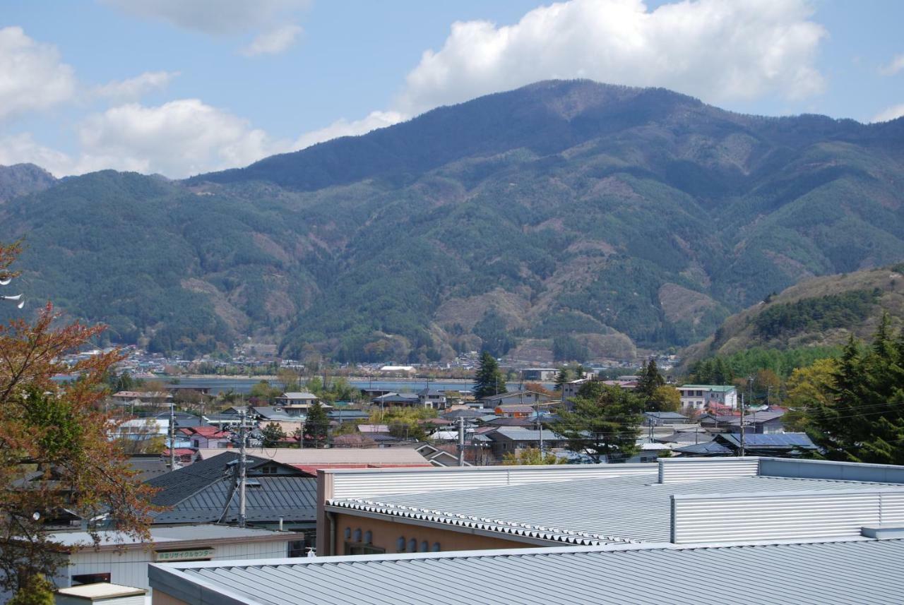 Hotel Minshuku Iwaki Fujikawaguchiko Exterior foto